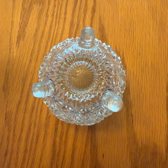 Vintage L.E. Smith Daisy & Button Clear Glass Cauldron Candle Holder - Picture 4 of 5
